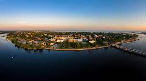 Alla scoperta di Pärnu: Una fuga tra relax e cultura