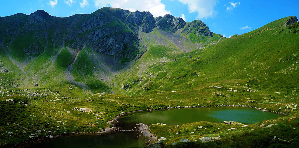Regione dei Sette Laghi: il circuito alpino che incanta corpo e spirito